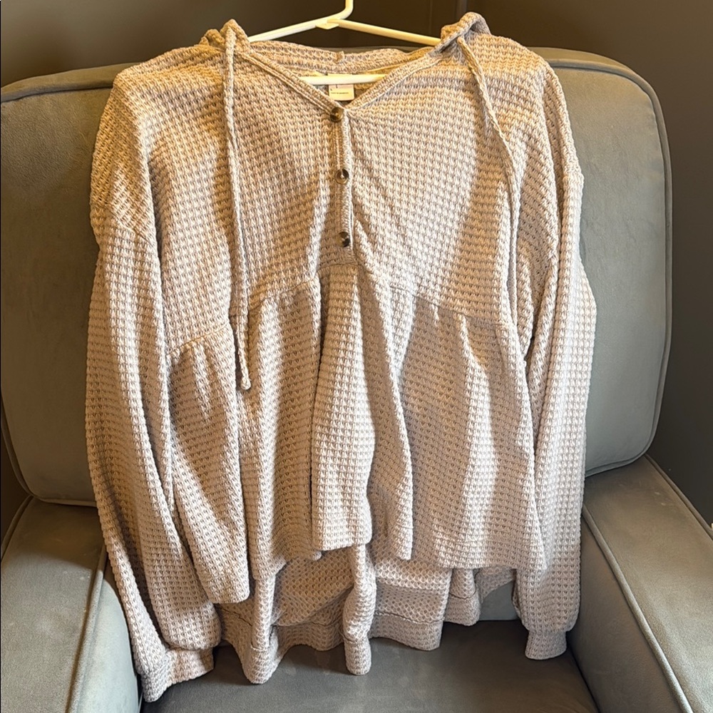 Waffle Knit Hoodie in Light Gray